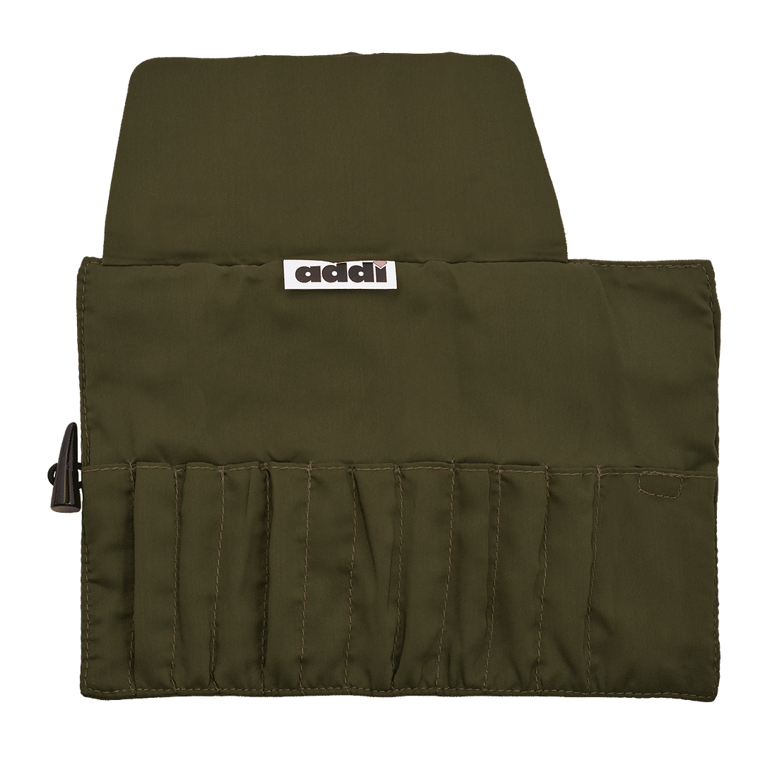Leeres olivgrünes addiWrap Roll-Etui mit elf Fächern für Häkelnadeln
