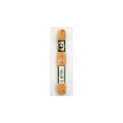 DMC Laine Colbert – 7506 Braun