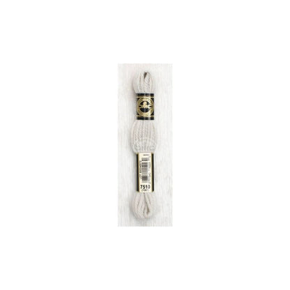 DMC Laine Colbert – 7510 Silbernes Rad