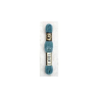 DMC Laine Colbert – 7690 Blau