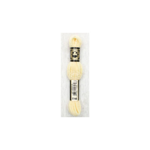7745 – Blond