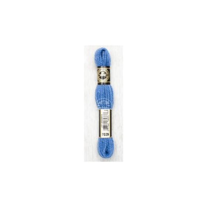 DMC Laine Colbert – 7029 Distel-Blau