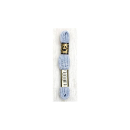 DMC Laine Colbert – 7031 Heliotrop