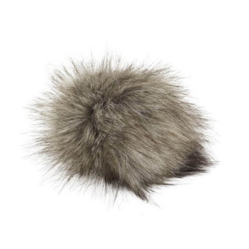 Pro Lana Pompon in Felloptik mit Druckknopf