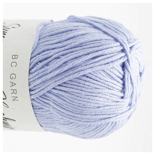 27 Blassblau