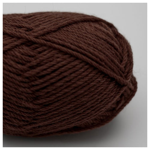041 Chestnut Brown