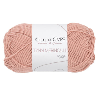 KlompeLOMPE Tynn Merinoull von Sandnes Garn | 50g – powder brown [3332]