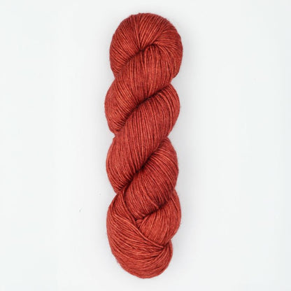 Serra von Symfonie Yarns | 100g – Ember Red [5004]
