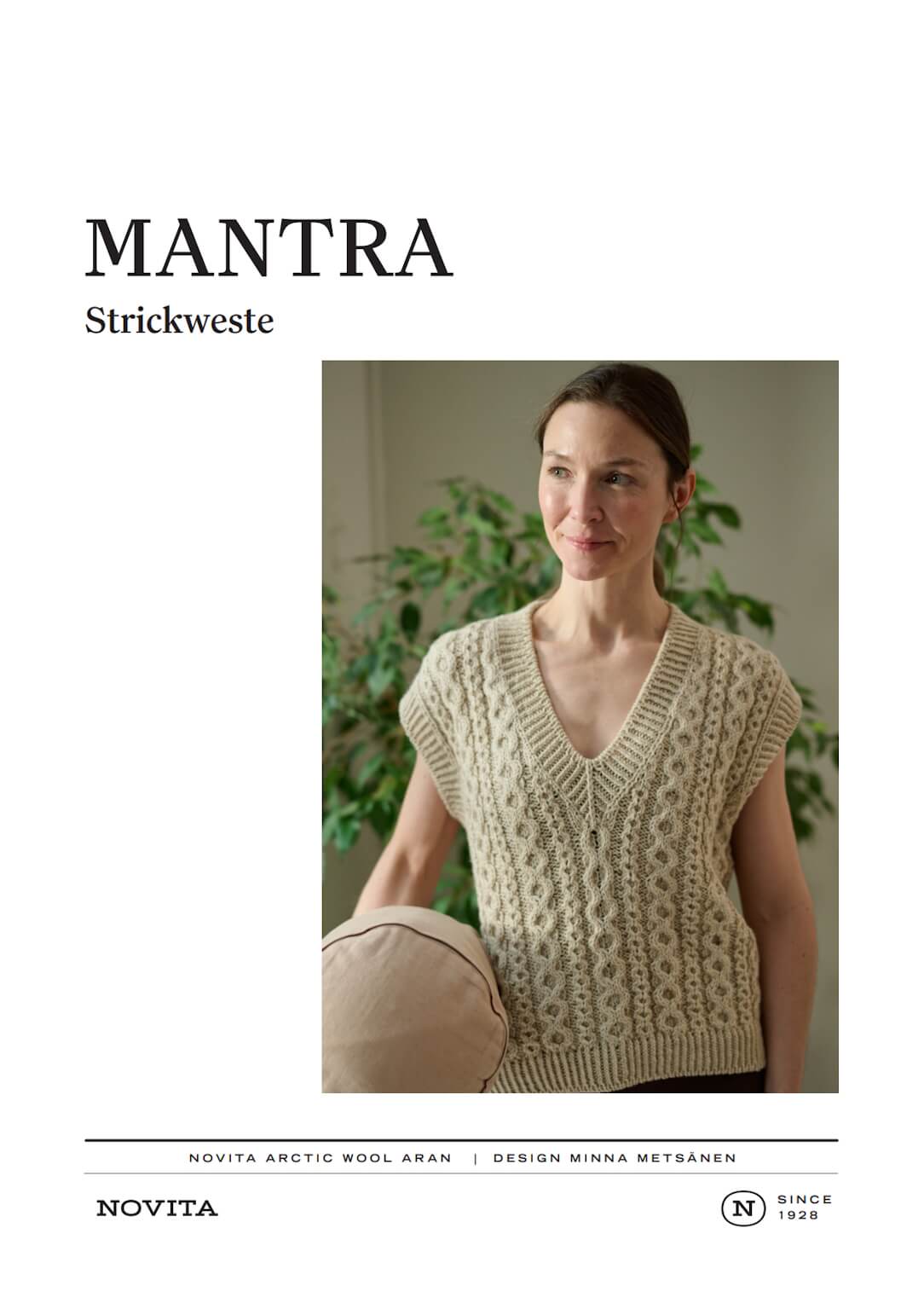 Novita MANTRA – Strickanleitung für Damen-Strickweste mit Zopfmuster
