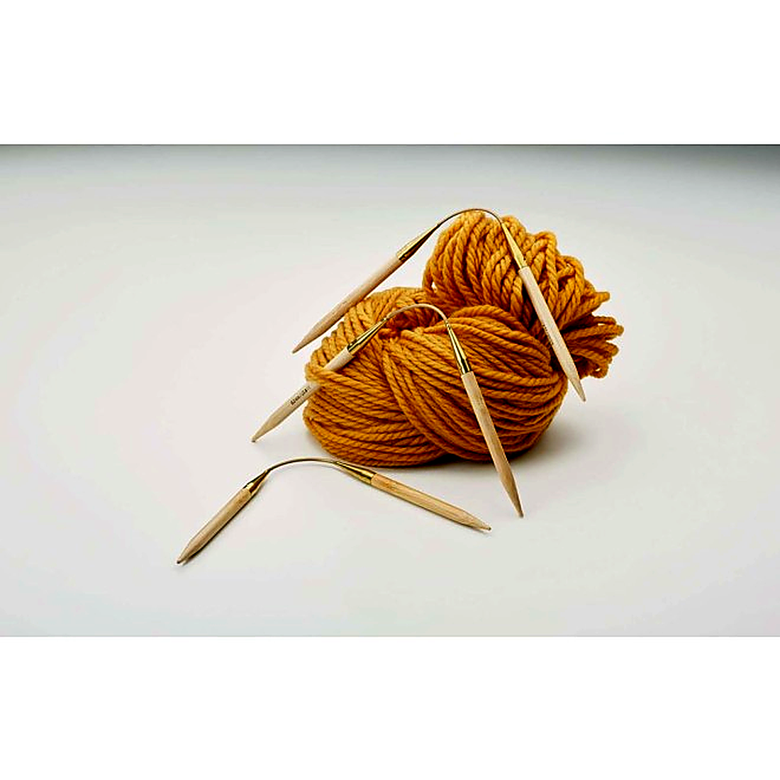 addiCraSyTrio Bamboo Long in einem Strickprojekt