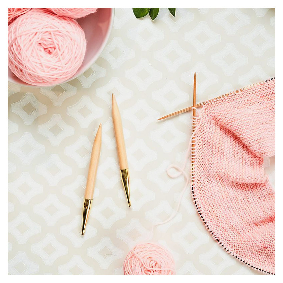 KnitPro Basix Beech austauschbare Nadelspitzen beim Stricken