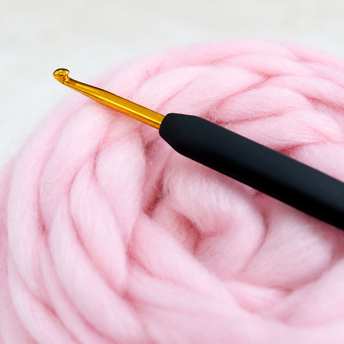 KnitPro Häkelnadel mit Softgriff in Gold