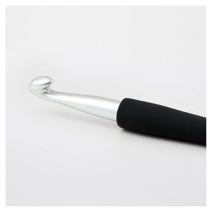 Silberfarbene KnitPro Aluminium-Häkelnadel mit Softgriff